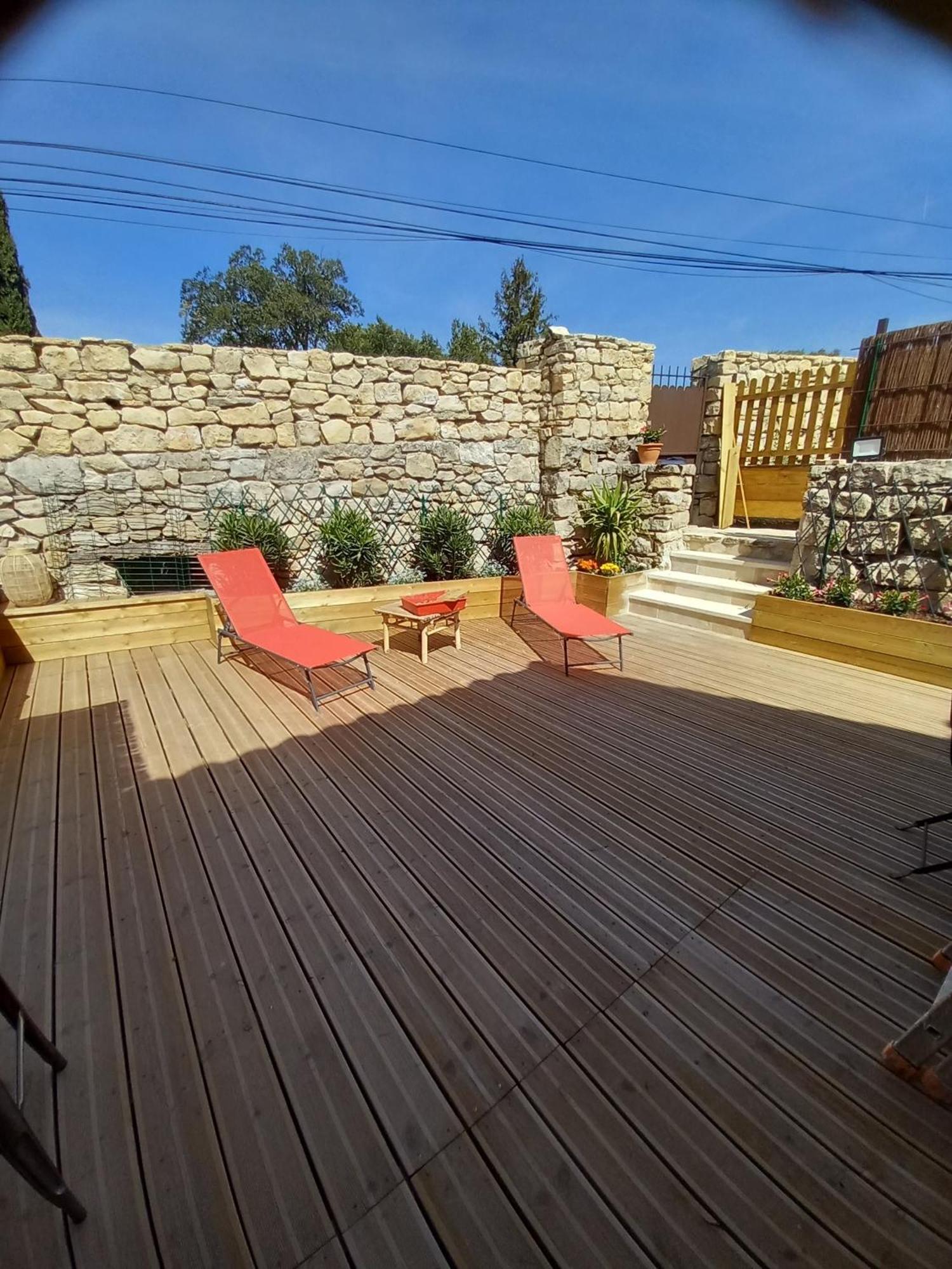 Chez Daniele Chambre Avec Jacuzzi Et Terrasse Privee Murs  Esterno foto